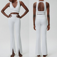 Ensemble de soutien-gorge de sport à dos découpé et pantalon de yoga évasé pour femmes grandes tailles