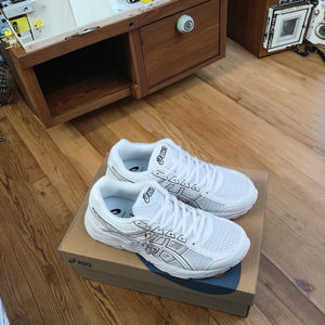 Chaussures de sport confortables de haute qualité tissu à semelle épaisse coureur taille 35-45 matériau supérieur tricoté - Product Image 3