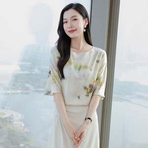 Tops de seda informales versátiles para mujer, jerséis de cuello redondo de manga corta con estampado teñido anudado de primavera para verano - Product Image 6