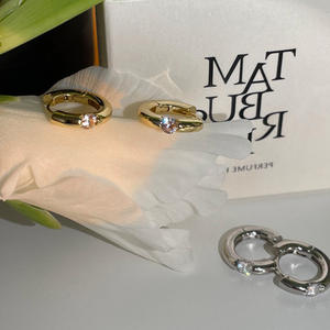 Boucles d'oreilles créoles rondes géométriques en zircon pour femmes et filles, style coréen minimaliste, boucles d'oreilles huggie punk, bijoux pour femmes, cadeau - Product Image 3