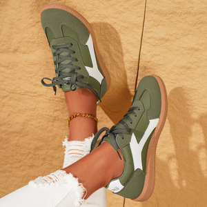 Nuevo estilo, gran venta al por mayor, logotipo personalizado, verde militar y rojo, zapatillas de entrenamiento del ejército alemán, zapatos de tabla con cordones, zapatos planos informales para mujer - Product Image 5