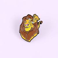 En gros : Pins en métal à thème dessin animé, badges adorables en alliage motif lion cub, pins en métal créatifs à thème film pour la décoration de col, souvenirs moulés