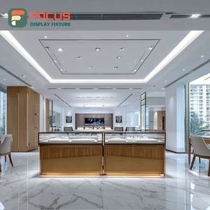 Vitrine de Comptoir en Verre à Cadre Métallique Haute Visibilité pour Magasin de Bijoux et Centre Commercial - Product Image 6