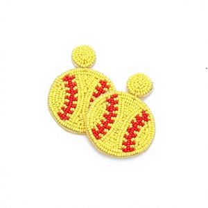 Boucles d'oreilles pendantes classiques rouges en U, multicolores, élégantes, uniques, style bohème, fantaisie, bijoux à motifs, perles, pour femme, mariage - Product Image 3