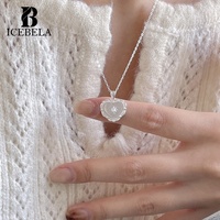 Collier élégant et à la mode en argent pur S925 avec pendentif en forme de cœur en coquillage exquis pour femmes