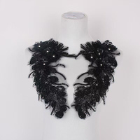 Applique en dentelle florale brodée faite à la main pour robes de mariée, à coudre, en forme de col en dentelle perlée pour vêtements