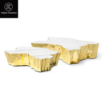Table basse de luxe au design unique Eden Gold Tree Trunk, plateau en marbre moderne, structure en acier inoxydable doré pour villa
