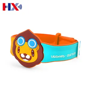 Nouvel arrivage de Bracelet personnalisé en PVC RFID en caoutchouc souple avec breloques