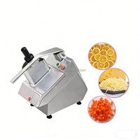 Multifunctioneel gebruik van een fruit- en groentesnijmachine/kaassnijmachine in het restaurant