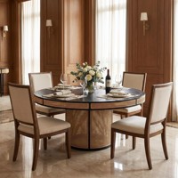 Table à manger en bois artisanale Heywood avec base en rotin pour la salle à manger et les événements de mariage
