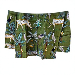 Ensemble de pyjama pour homme à manches longues à imprimé floral, tissu en satin 100% coton, vêtements de nuit décontractés, motif tissé, saison printemps, cadeau pour elle - Product Image 3