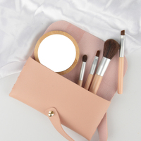 Logo laser personnalisé Beauté de voyage Maquillage compact pour filles Miroir de poche rond en bois pour femmes Mini petit miroir de poche