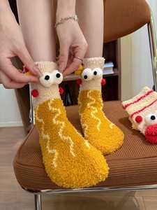 Chaussettes de nuit en polaire corail, mignonnes et moelleuses, pour femmes, chaussettes mi-mollet de Noël, chaussettes de lit d'hiver en peluche à motif de dessin animé - Product Image 2