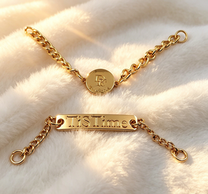 Etiquetas de cadena para cuello de aleación de zinc en blanco, en stock, compatibles con grabado de logotipo personalizado para cuellos de prendas y accesorios de ropa interior. - Product Image 1