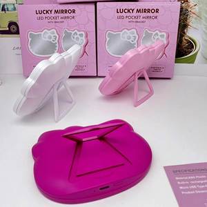 Nuevos Productos 2025 Espejo de Maquillaje Portátil de Bolsillo con Luz LED, Diseño de Hello Kitty Rosa, USB - Product Image 1
