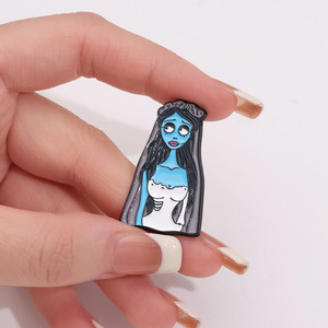 Venta al por mayor Popular Metal Corpse Bride esmalte Pins Horror Movie Character Badges Stocks para Horror Fans y coleccionistas - Product Image 3