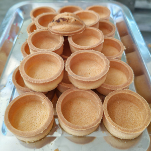 Coquille de tarte automatique approuvée CE faisant la machine <span class=keywords><strong>Mini</strong></span> moules à tartelettes à croûte de tarte forme de tarte à l'oeuf automatique pres en forme de croûte - Product Image 4