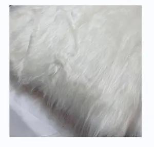 China Manufacturer artificial long hair pile plush faux fur fabric for toy and clothes