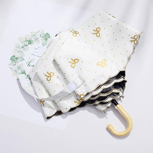 ร่มกันแดดกันฝนแบบสามพับ Leia แบบเปิดด้วยมือ โครงไฟเบอร์ สำหรับเดินทาง ลายสีน้ำเงินทอง ป้องกันรังสียูวีสำหรับผู้หญิง - Product Image 2