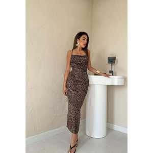 Robe de soirée en satin à imprimé léopard avec détail unique au dos, vente en gros - Product Image 4