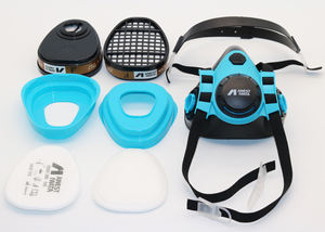 Maschera professionale per verniciatura a spruzzo IWATA <span class=keywords><strong>ARG</strong></span> - GM-M: blocca efficacemente formaldeide, polvere e gas chimici - Product Image 2