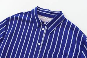 Camicia da donna 2025 europea e americana Casual <span class=keywords><strong>a</strong></span> <span class=keywords><strong>maniche</strong></span> <span class=keywords><strong>a</strong></span> <span class=keywords><strong>pipistrello</strong></span> camicia da donna <span class=keywords><strong>a</strong></span> righe <span class=keywords><strong>con</strong></span> colletto lungo - Product Image 3