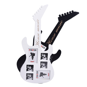 Cadre photo collage moderne et amusant <span class=keywords><strong>en</strong></span> forme de guitare <span class=keywords><strong>en</strong></span> bois noir et blanc à 6 ouvertures avec mots personnalisés - Product Image 2
