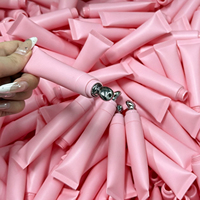 Tube repulpeur de lèvres personnalisé avec logo, finition dorée brillante, cosmétique pour femmes, maquillage quotidien, beauté pour les soirées