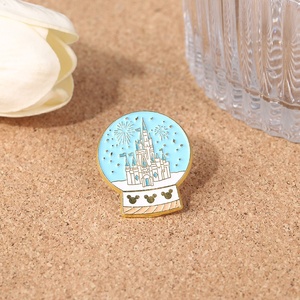 <span class=keywords><strong>Broche</strong></span> Géante en Alliage <span class=keywords><strong>de</strong></span> Zinc avec Pierre Naturelle et Boule <span class=keywords><strong>de</strong></span> Cristal, Motif Château <span class=keywords><strong>de</strong></span> Rêve <span class=keywords><strong>de</strong></span> Dessin Animé Européen-Américain, Accessoire <span class=keywords><strong>de</strong></span> Vêtement Mignon - Product Image 3