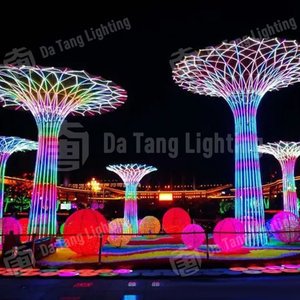 Lumière LED RGB personnalisée en forme de tour pour parcs à thème, centres de villégiature, places publiques et grands projets d'éclairage décoratif extérieur pour festivals - Product Image 2