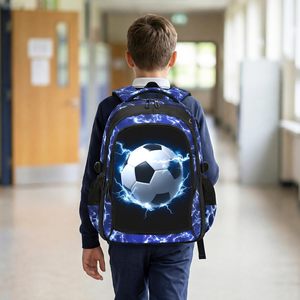 <span class=keywords><strong>Sac</strong></span> à <span class=keywords><strong>dos</strong></span> scolaire de <span class=keywords><strong>football</strong></span> pour garçons 18 pouces grande capacité en cuir microfibre imperméable avec port de chargement USB et fermeture éclair, bretelles - Product Image 6