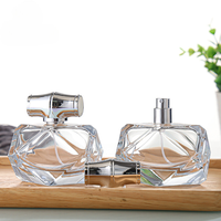 Flacon de parfum en verre unique de luxe en forme de cœur de qualité, vide, design unique, 30 ml 50 ml avec boîte