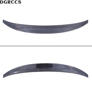 Aileron arrière poli en fibre de carbone style berline B8 DGRCCS pour coffre, 2007-2011, avec ruban adhésif - Product Image 2