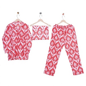 Women's Vintage Pattern Sleep Set New Design Pajamas with Button Decor Perfect Night Sleeping <b>Clothes</b> and Gift Dress - Product Image 1