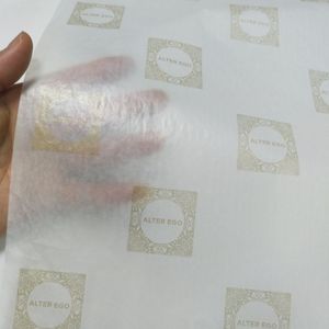 Rouleaux de <span class=keywords><strong>papier</strong></span> sulfurisé double face enduit 40 g/m² de qualité supérieure, écologiques et résistants à la graisse, avec couleur personnalisée <span class=keywords><strong>pour</strong></span> la cuisson du pain et la friteuse à air - Product Image 4