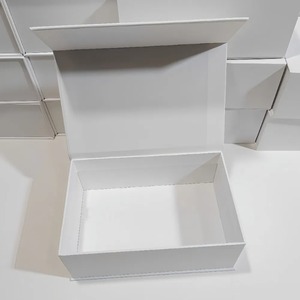 กล่องกระดาษลูกฟูกพับได้สำหรับบรรจุภัณฑ์ของขวัญ สามารถปรับแต่งได้ตามความต้องการ - Product Image 5