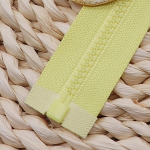 Kouyi nhà máy tùy chỉnh chất lượng cao nhựa mở-kết thúc dây kéo 3 # tự động khóa trượt OEKO-TEX100 chứng nhận - Product Image 6