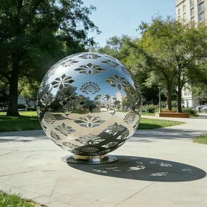 Лазерно-гравированные садовые скульптуры-сферы с цветочным узором для декора городских парков - Product Image 2
