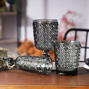 Design moderne <span class=keywords><strong>Gris</strong></span> Fumée Américain Vintage <span class=keywords><strong>Verre</strong></span> Tasse À Vin De Luxe Esthétique Décoratif Ménage Tasse À <span class=keywords><strong>Eau</strong></span> <span class=keywords><strong>Verre</strong></span> À Vin Rouge Chanson - Product Image 3