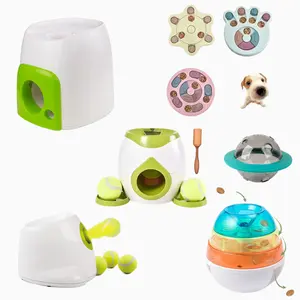 Nuovo designm livelli di attività all'aperto cane/gatto trattare Dispenser giocattoli bocce cane palle lanciatore di cibo Dispenser Puzzle alimentatore lento