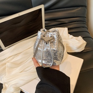 Rhinestone Luxurious Women's Pearl Bag Wedding Clutch Bag Single Shoulder <b>Purse</b> with Iron Chain Drawstring Evening Bag - Product Image 2