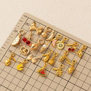 คอลเลกชันจี้ห้อยคอรูปอาหาร |   ทองเหลืองเคลือบทอง 18K PVD |   เพรทเซล, ครัวซองต์, ไอศกรีม, โบว์ไทสำหรับทำเครื่องประดับ DIY - Product Image 3