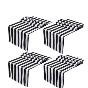 Khăn Trải Bàn Vải Sa Tanh Kẻ Sọc Màu Đen Và Trắng - Product Image 1