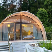 Tente de luxe en forme de coquille avec membrane PVDF, hôtel avec salle de bain pour les centres de villégiature, glamping de luxe, domos