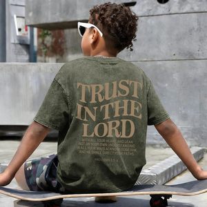 เสื้อยืดคริสเตียนสำหรับเด็กผู้ชาย ลายกราฟิกแบบ Acid Wash ระบายอากาศได้ดี พร้อมข้อความจากพระคัมภีร์ - Product Image 4
