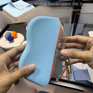 Pochette unisexe polyvalente en silicone imperméable pour lunettes de soleil et lunettes de vue, facile à transporter, design élégant, pour la maison - Product Image 3