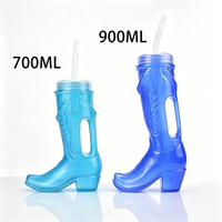 Gobelet fantaisie en forme de botte de 700 ml avec paille et couvercle, idéal pour le camping et les fêtes en extérieur, réutilisable et étanche, couleur et logo personnalisables