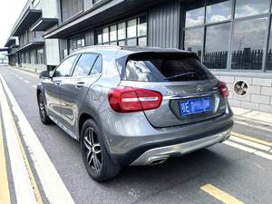 เมอร์เซเดส-เบนซ์ GLA <span class=keywords><strong>220</strong></span> <span class=keywords><strong>4MATIC</strong></span> 2.0T แฟชั่น ออโตเมติก พวงมาลัยซ้าย 5 ที่นั่ง ขับเคลื่อนสี่ล้อ พรีเมียม รถ SUV ขนาดกะทัดรัด มือสอง ปี 2015 - Product Image 4