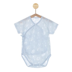 Pelele de bebé de verano, fino y transpirable, de manga corta, mono triangular para recién <span class=keywords><strong>nacido</strong></span>, pijama unisex de una sola pieza con abertura diagonal. - Product Image 1