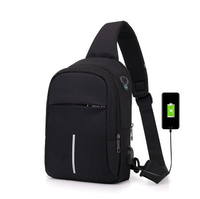 Produit à succès Fournisseur chinois Sac de poitrine pour homme Étanche Fermeture éclair invisible Charge USB Sac de poitrine à bandoulière